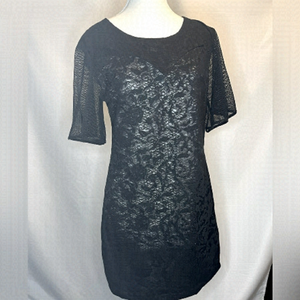 ⭐️ Comme Black mini dress- size medium